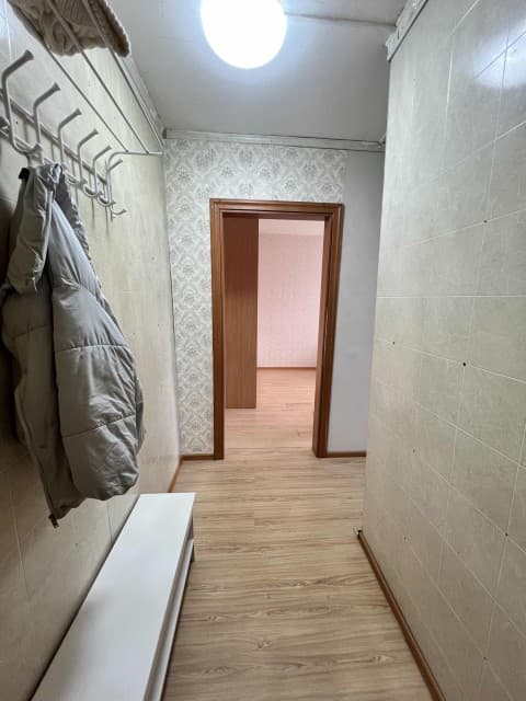 1 комн., 30 м², Блочный, ТЦ "Олонхо" 2