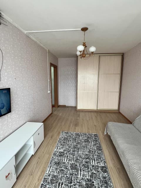 1 комн., 30 м², Блочный, ТЦ "Олонхо"