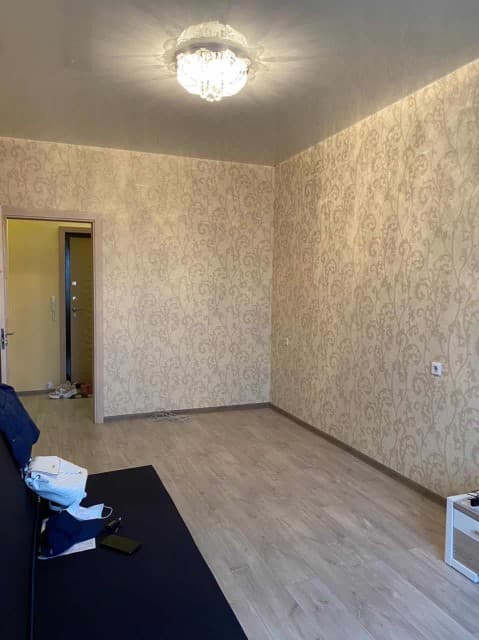1 комн., 38 м², Монолитно-каркасный, Областная больница, рынок "Манньыаттаах" 9