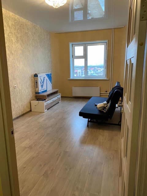 1 комн., 38 м², Монолитно-каркасный, Областная больница, рынок "Манньыаттаах" 6