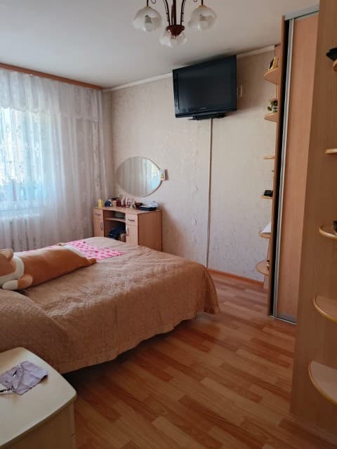 4 комн., 71 м², КПД, Центр - район пл. Орджоникидзе 4