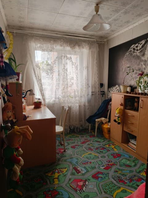 4 комн., 71 м², КПД, Центр - район пл. Орджоникидзе 5