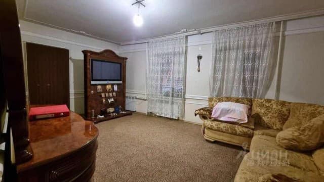 Больше 4 комн., 146 м², Блочный, 202 мкрн. 4