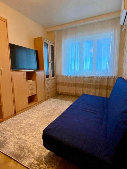 1 комн., 36 м², Монолитно-каркасный, Крестьянский рынок, стадион "Туймаада"