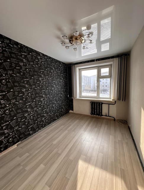 4 комн., 72 м², КПД, 31 школа 10