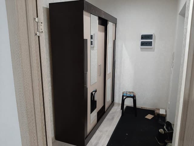1 комн., 38 м², Монолитно-каркасный, Рынок Столичный 9