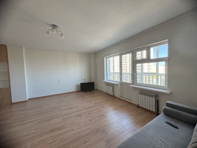 Студия, 45 м², Монолитно-каркасный, Крестьянский рынок, стадион "Туймаада"