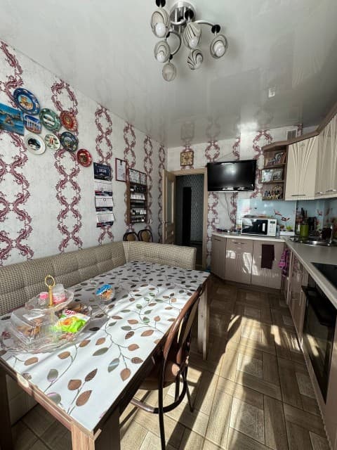 1 комн., 38 м², Монолитно-каркасный, 103 квартал (Ростелеком) 4