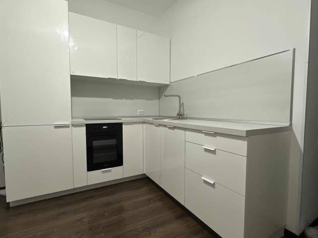 1 комн., 40 м², Монолитно-каркасный
