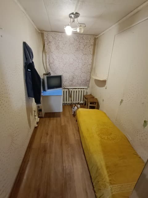 1 комн., 30 м², Дерев. б/у, Автодорожная 4