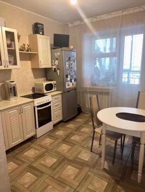 1 комн., 37 м², Блочный, 17 квартал