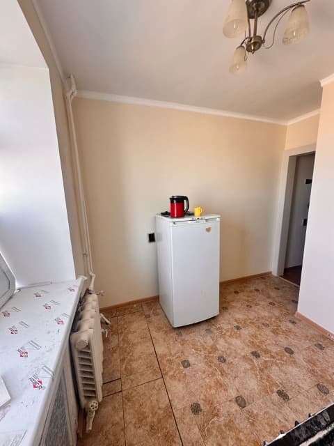 1 комн., 30 м², Блочный, Жатай 8