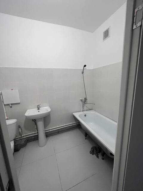 1 комн., 40 м², Монолитно-каркасный, Маганский тракт 7