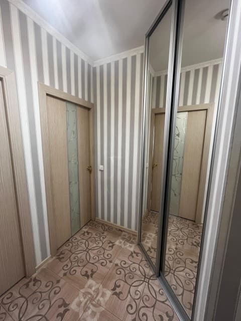 1 комн., 42 м², Инд. планировка, Авторынок 5