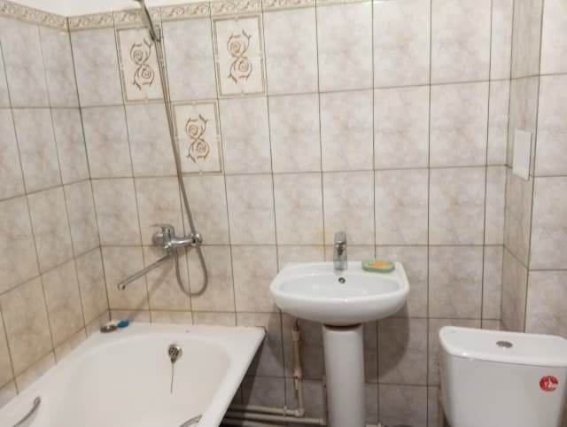 1 комн., 42 м², Блочный, Ильинка 6