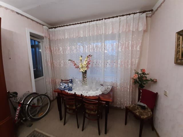 1 комн., 42 м², Монолитно-каркасный, Центр - район пл. Дружбы