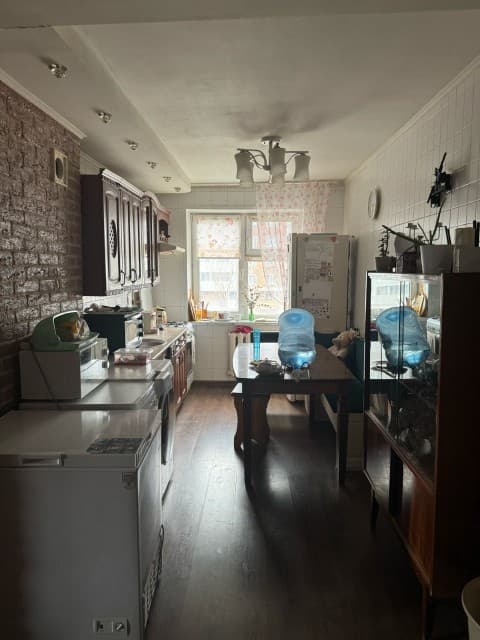 4 комн., 71 м², КПД, Студгородок
