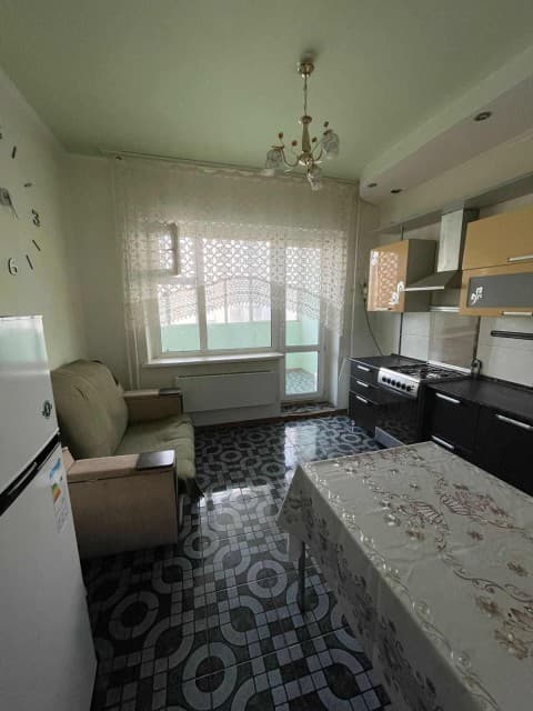 1 комн., 38 м², Инд. планировка, Площадь Победы 5