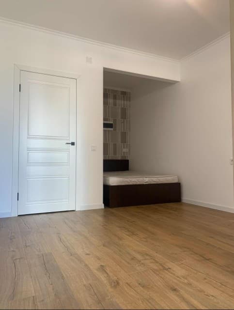 1 комн., 42 м², Монолитно-каркасный, Кинотеатр Лена 3