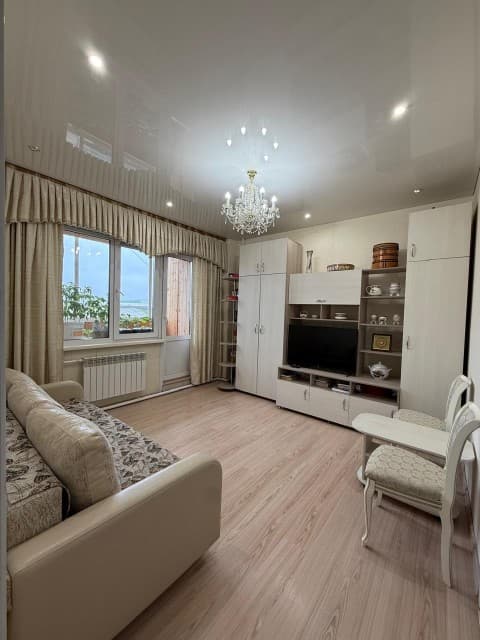 1 комн., 44 м², Инд. планировка, Гимеин 3