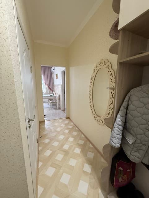 1 комн., 44 м², Инд. планировка, Гимеин 9