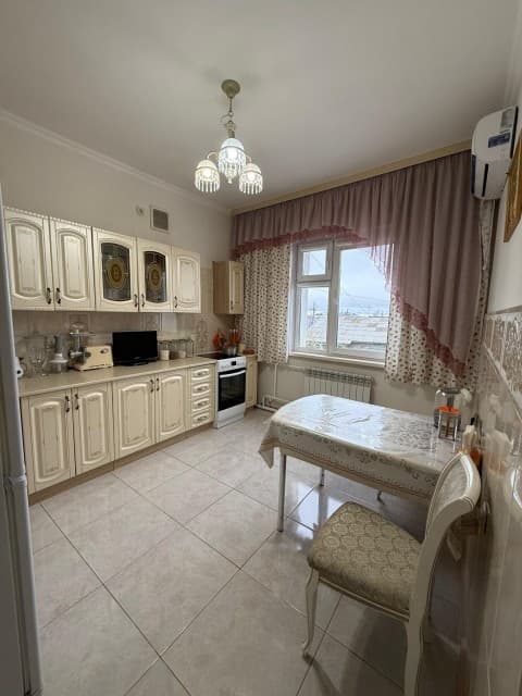 1 комн., 44 м², Инд. планировка, Гимеин 4