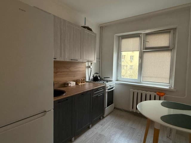 1 комн., 35 м², КПД, ТЦ "Олонхо"
