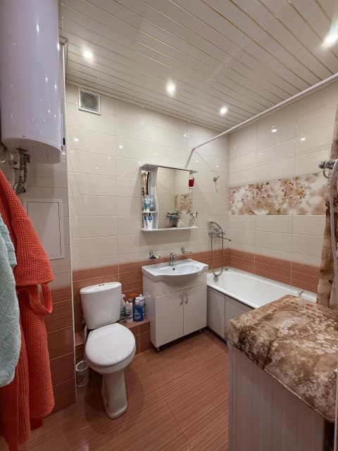 1 комн., 44 м², Инд. планировка, Гимеин 7