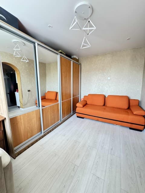 1 комн., 25 м², Блочный, Центр - район пл. Орджоникидзе