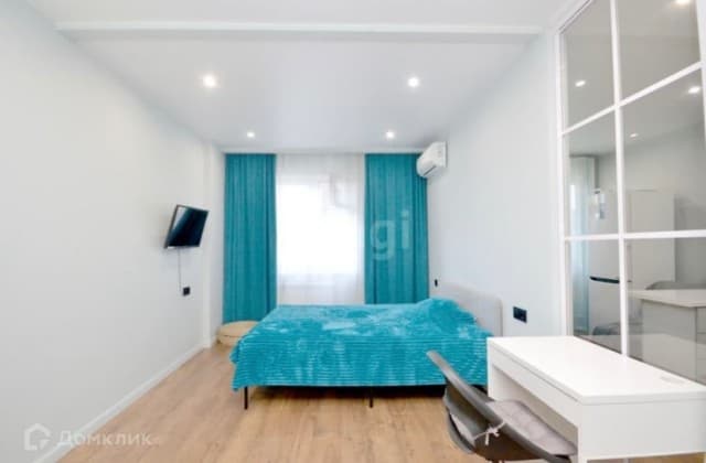 1 комн., 44 м², Монолитно-каркасный, Площадь Победы 17