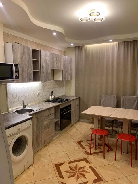 1 комн., 38 м², КПД, Авиапорт 9