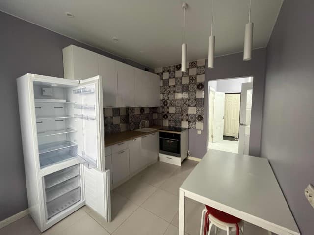 1 комн., 40 м², Монолитно-каркасный, Крытый рынок 17
