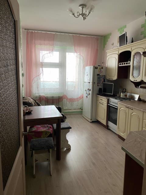 1 комн., 40 м², Блочный, Жатай 13