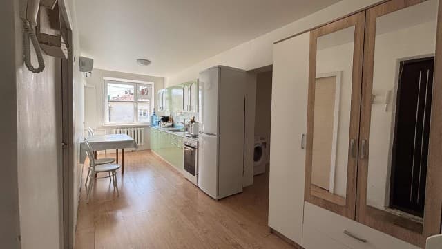 4 комн., 71 м², КПД, Центр - район пл. Орджоникидзе