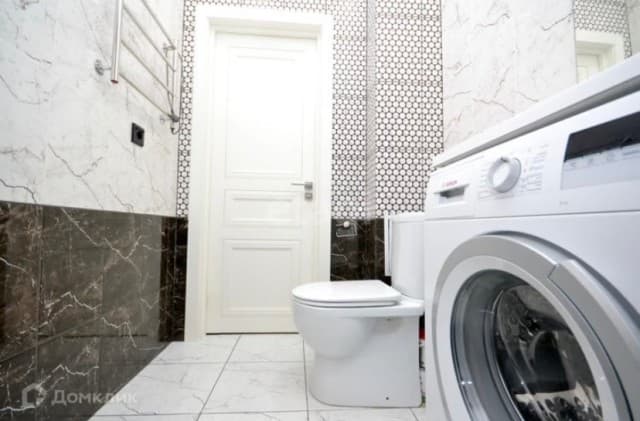 1 комн., 44 м², Монолитно-каркасный, Площадь Победы 6