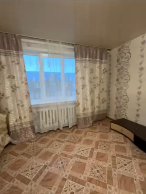 1 комн., 43 м², Дерев. б/у, Табага 15