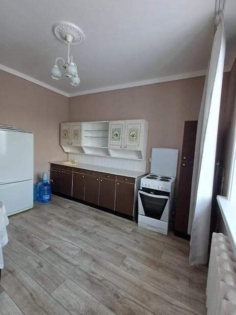 1 комн., 40 м², Блочный, Другие районы 11