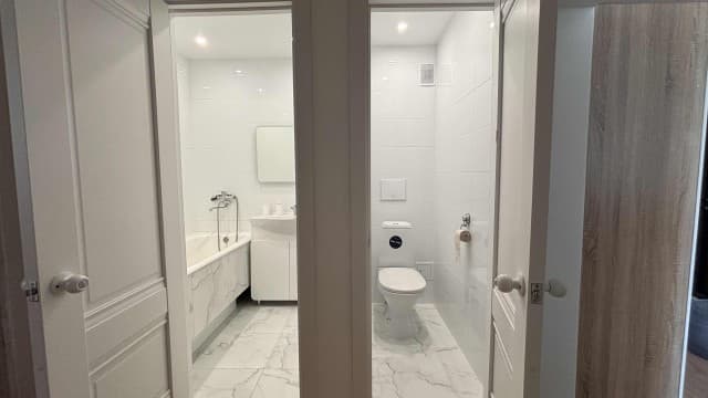 4 комн., 71 м², КПД, Центр - район пл. Орджоникидзе 9