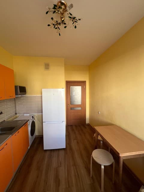1 комн., 44 м², Монолитно-каркасный, Рынок Столичный 10