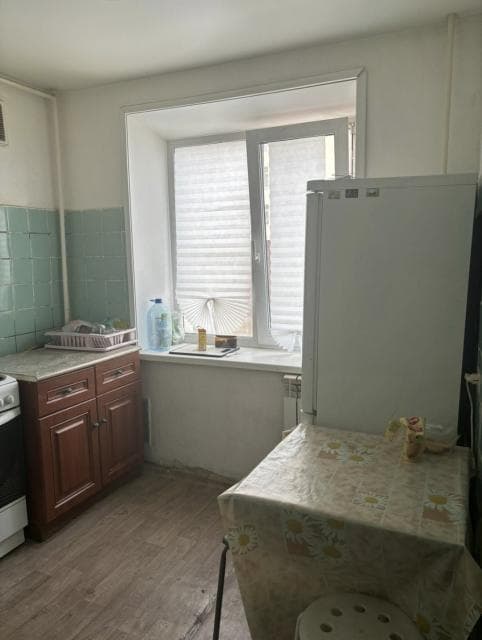 1 комн., 31 м², Блочный, Центр - район пл. Орджоникидзе 3
