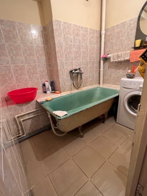 1 комн., 37 м², Блочный, Центр - район пл. Комсомольская 7