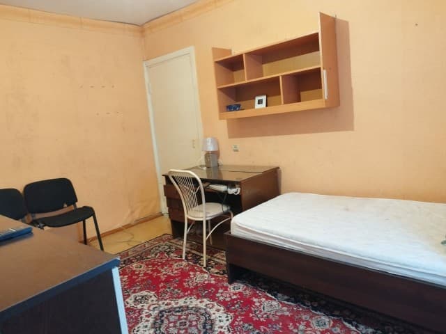 4 комн., 72 м², КПД, 202 мкрн. 4