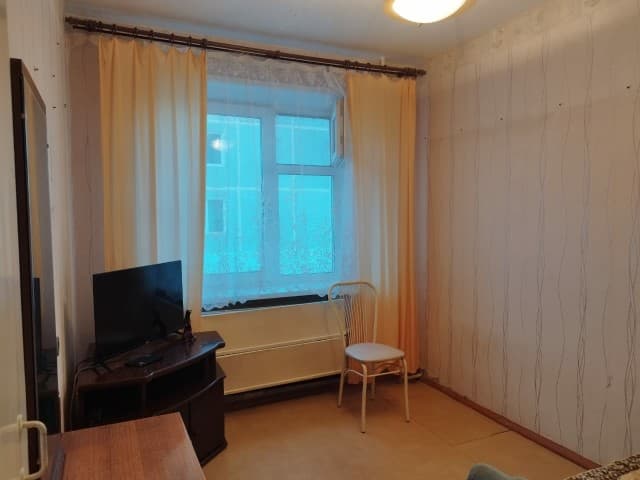4 комн., 72 м², КПД, 202 мкрн. 10