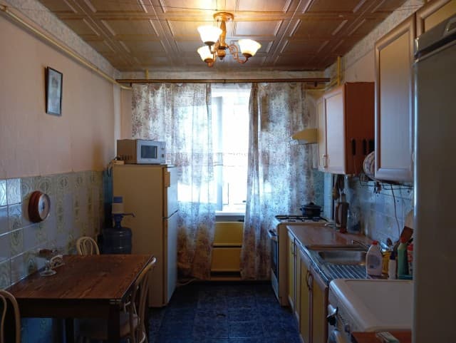 4 комн., 72 м², КПД, 202 мкрн. 8
