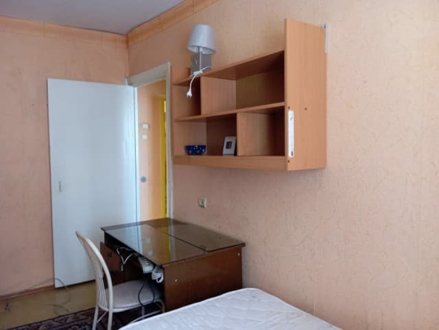 4 комн., 72 м², КПД, 202 мкрн. 3