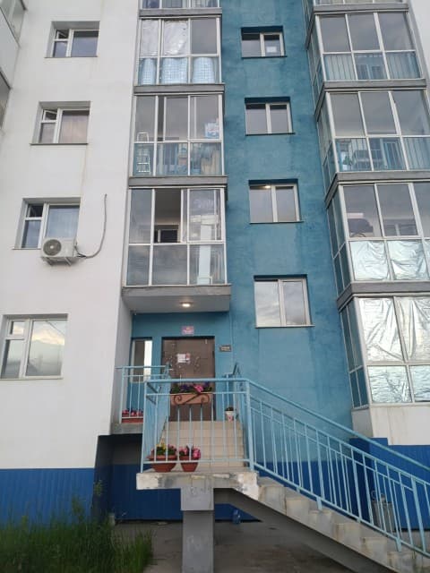 1 комн., 35 м², Монолитно-каркасный, Областная больница, рынок "Манньыаттаах" 9