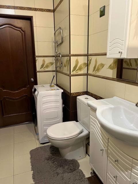 Больше 4 комн., 120 м², 112 серия, Дом быта 10
