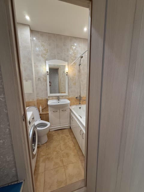 1 комн., 40 м², Блочный, Авторынок 5