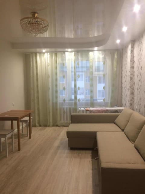 1 комн., 40 м², Блочный, Авторынок 6