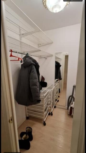 1 комн., 42 м², Инд. планировка, Центр - район пл. Дружбы 8